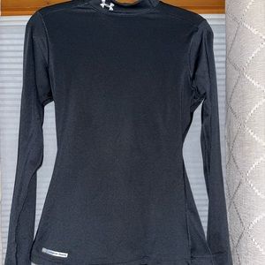 Under Armour Fitted Cold Gear (M)